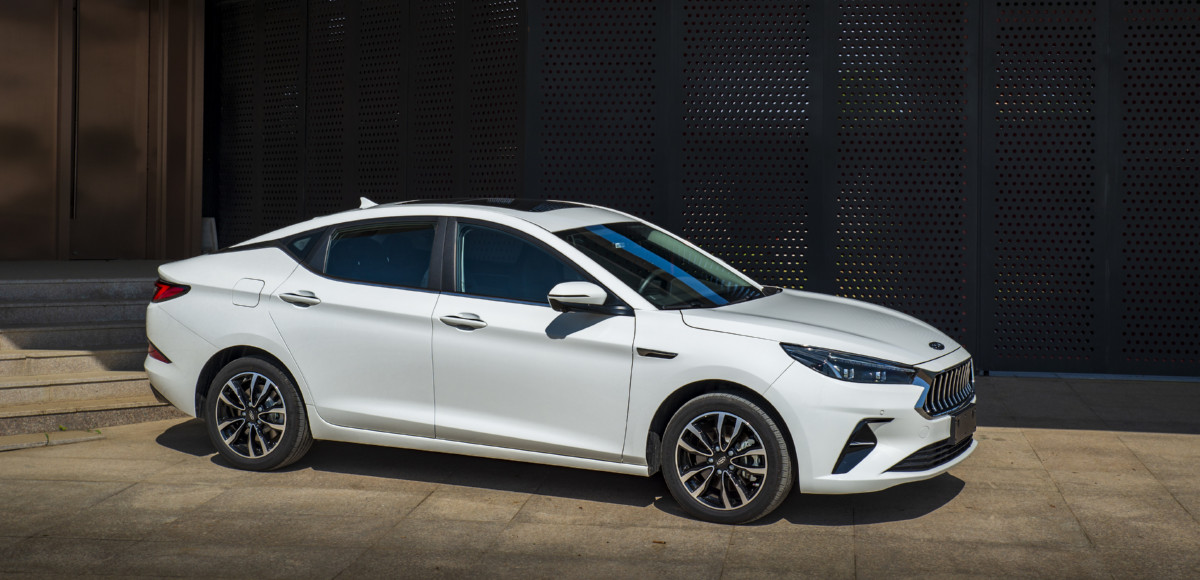 JAC J7 купить в кредит, цена JAC J7