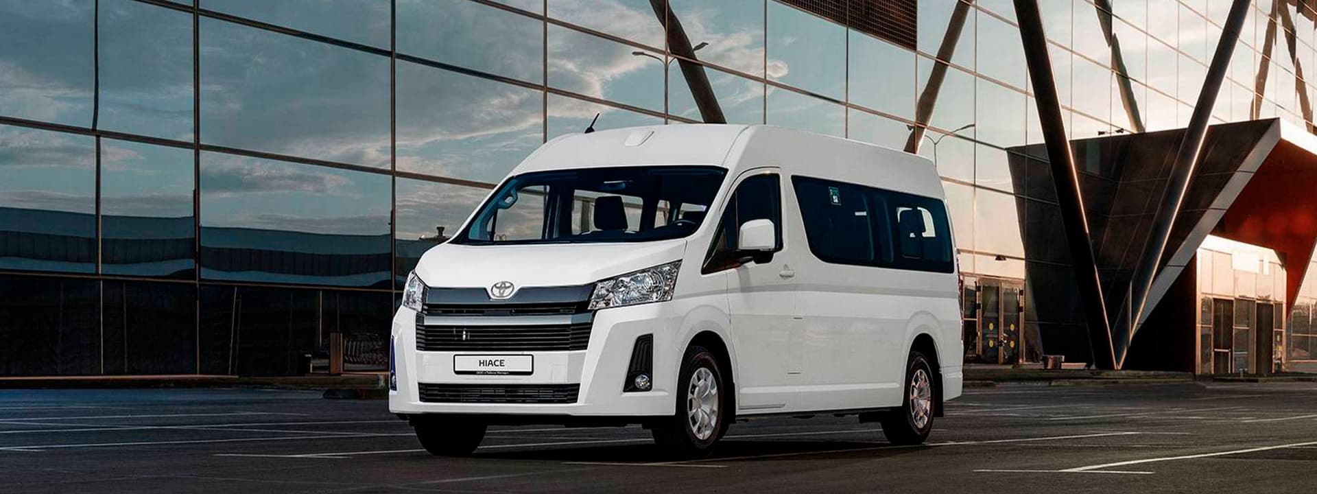 Toyota Hiace купить в кредит, цена Toyota Hiace