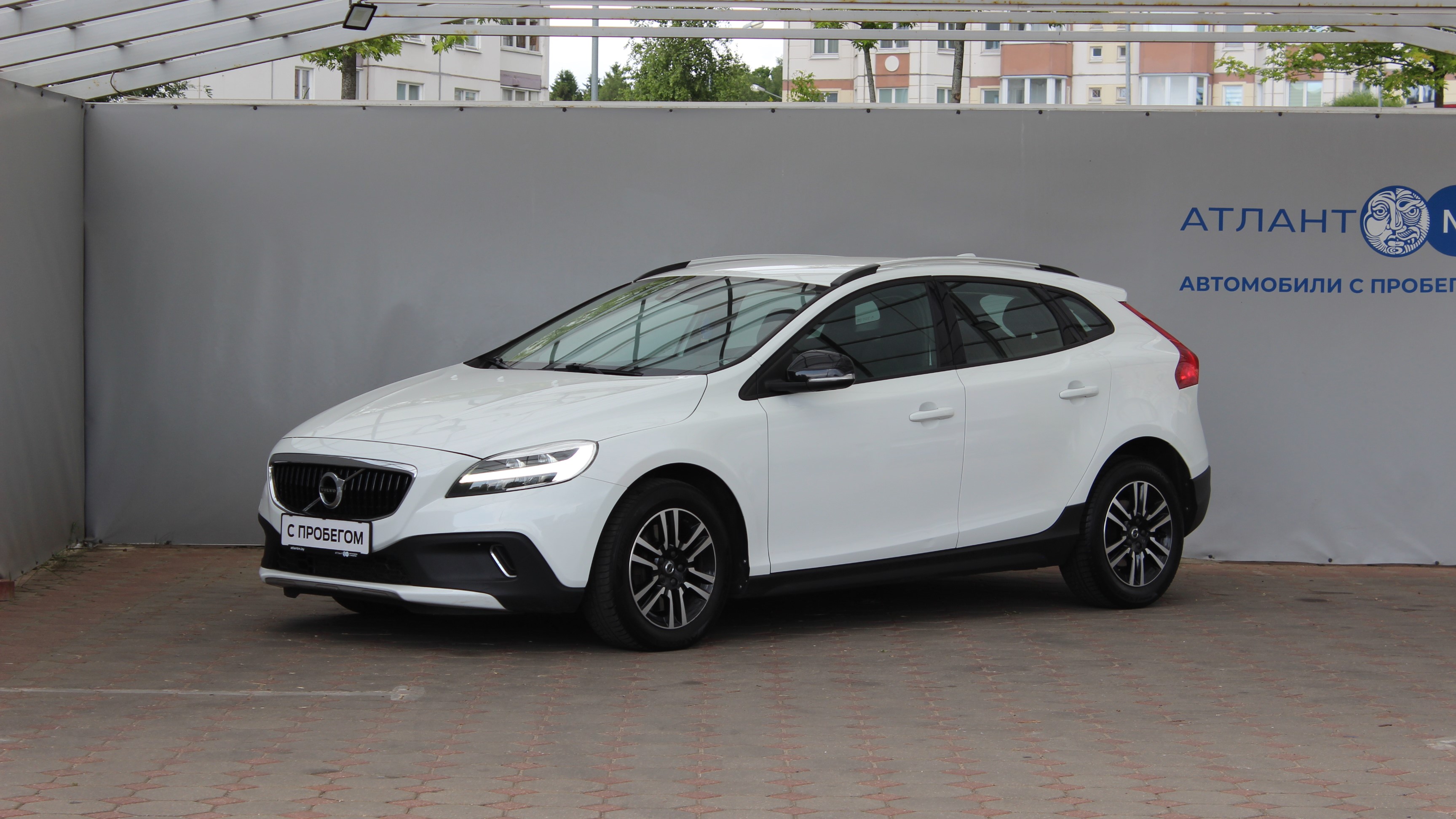 V40