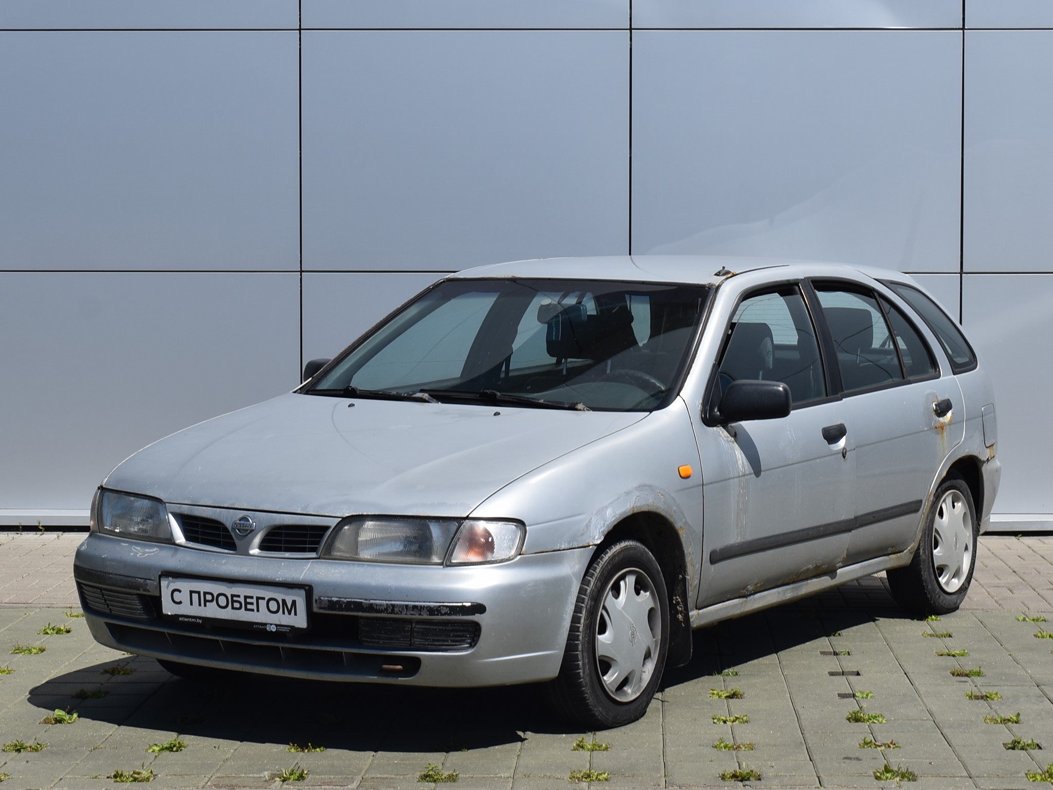 Nissan Almera